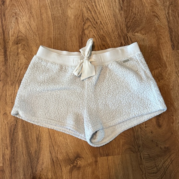 Women's  Shorts in White - Picture 1 of 2